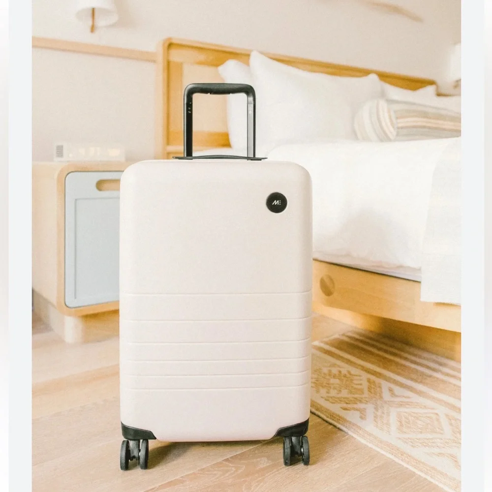 MONOS: Carry-On clear plastic Procter NEW ( only)